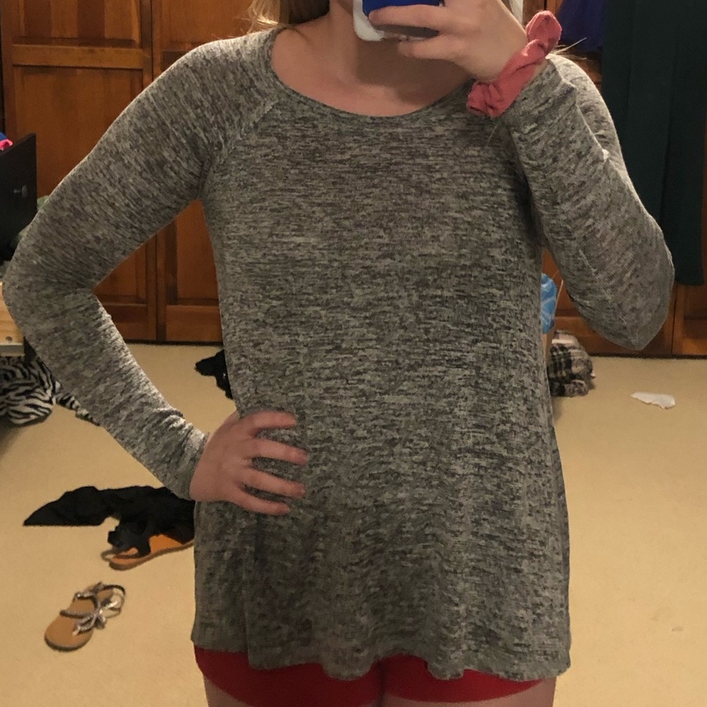 Hollister Long Sleeve Thin Grey Sweater Size XS